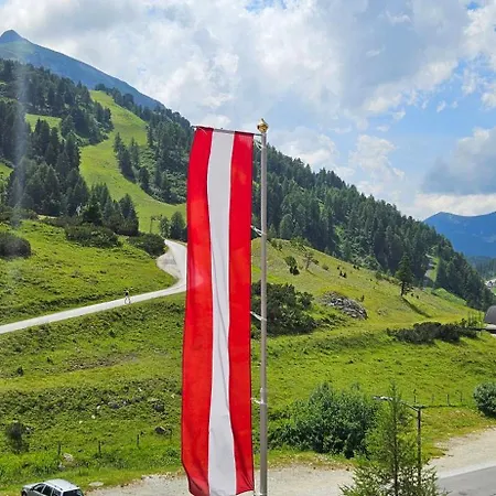 מלון Smarthotel Inalpe אוברטאורן