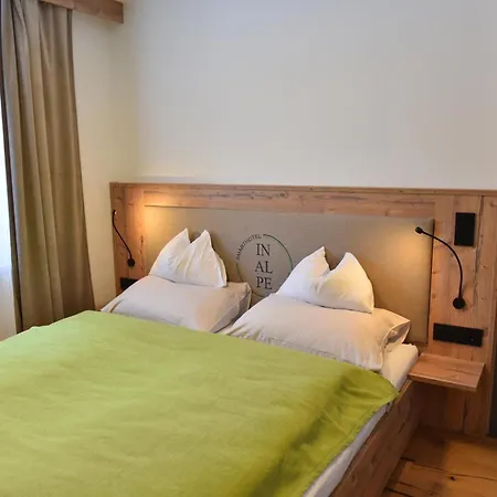ホテル Smarthotel Inalpe